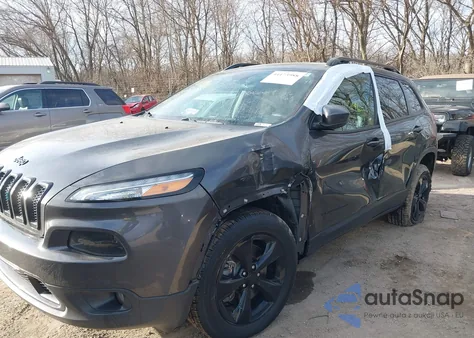 2016 Jeep Cherokee Altitude z USA, uszkodzony, nr VIN 1C4PJMCS6GW118996